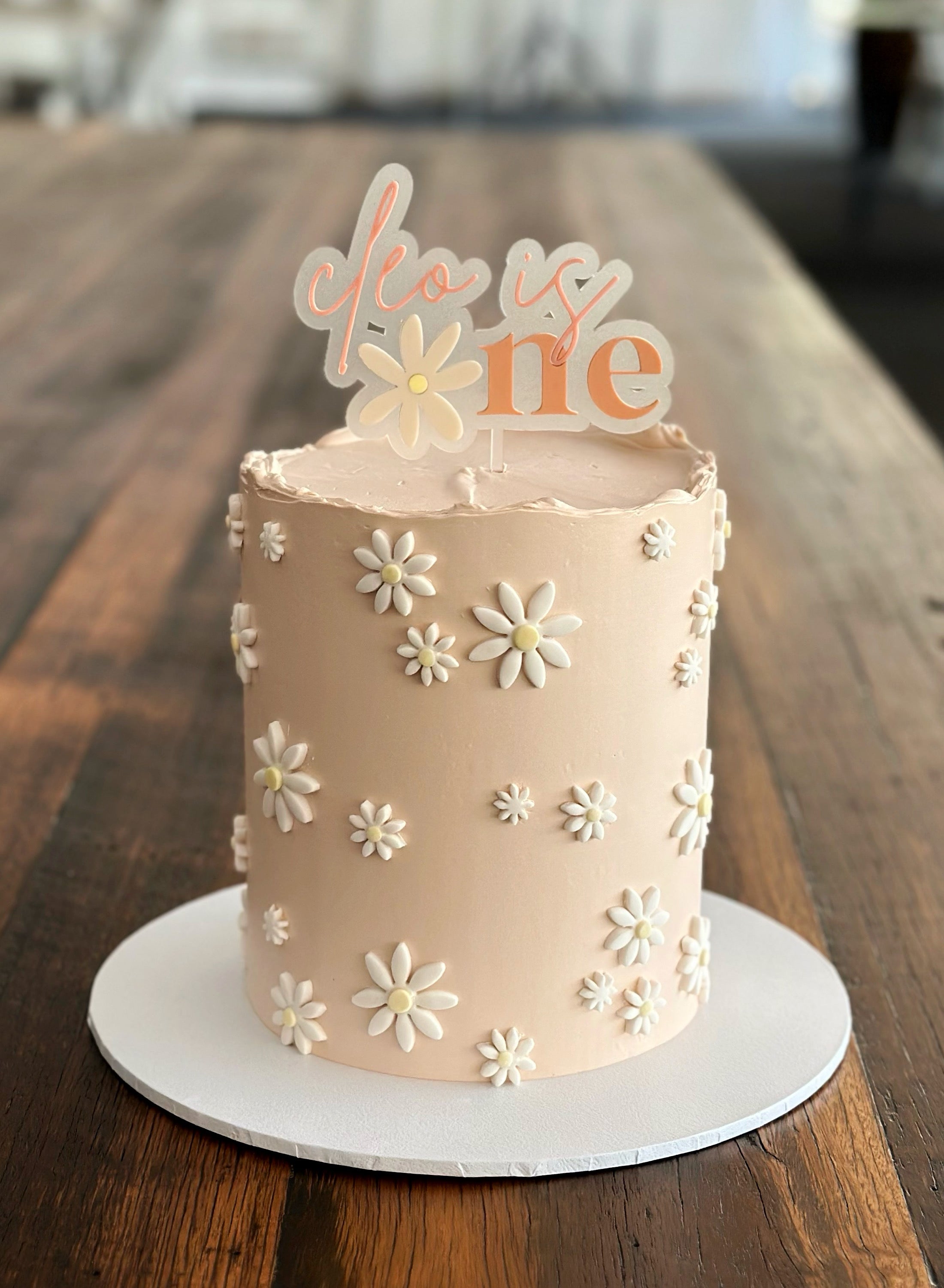 Fondant Daisies – Bakes by Steph